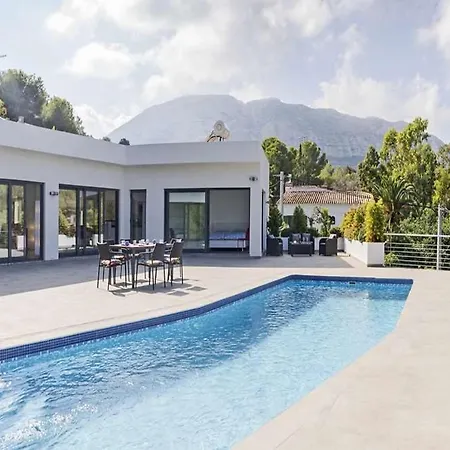 Villa Perseu * Дения