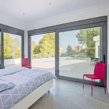 Villa Perseu Вилла Дения